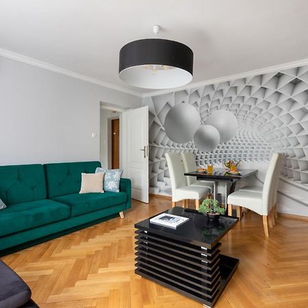 Rent Like Home - Hoza 38 Warsaw Ngoại thất bức ảnh